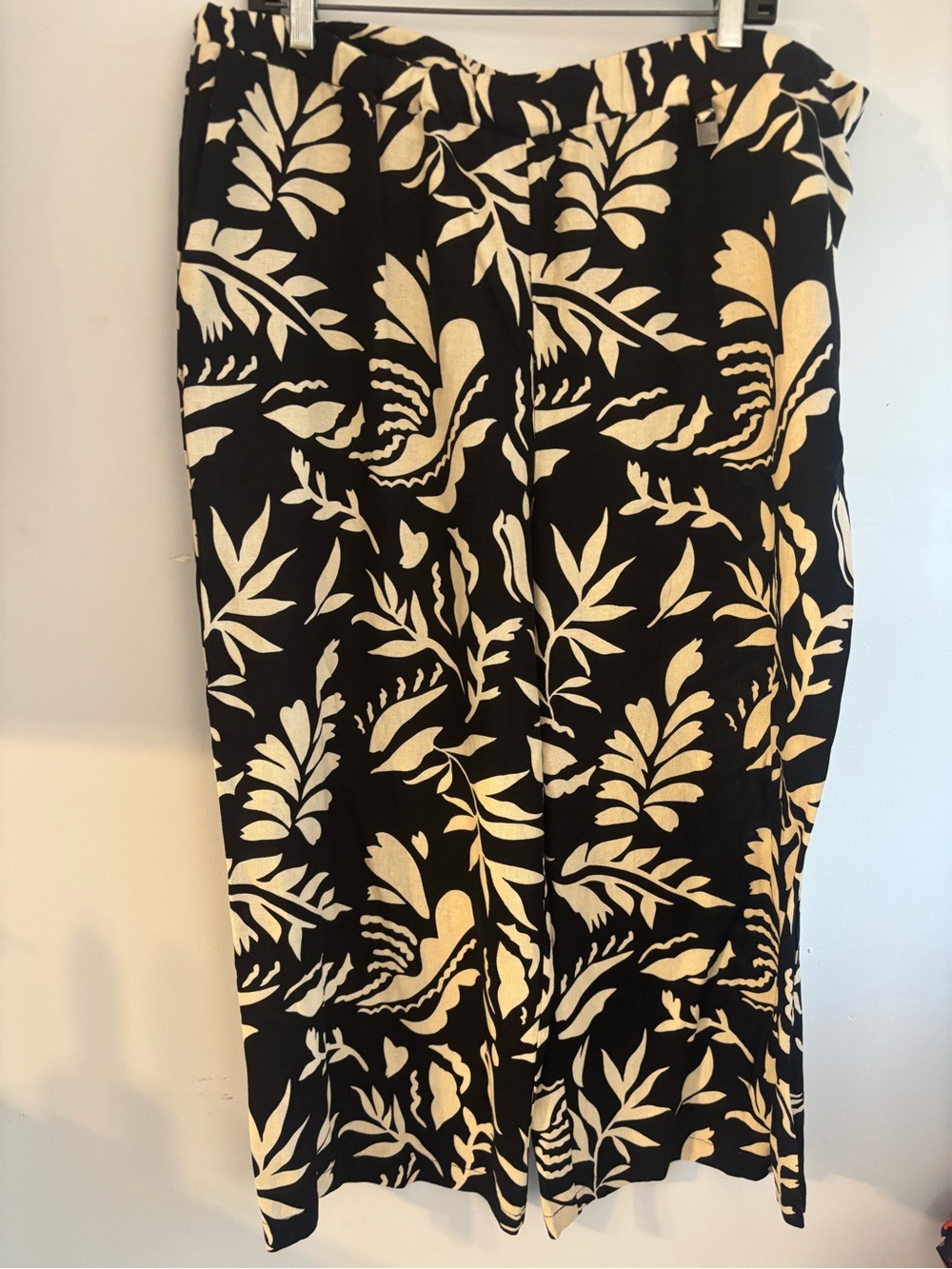 Mexx Black and Cream Wide-Leg Pants